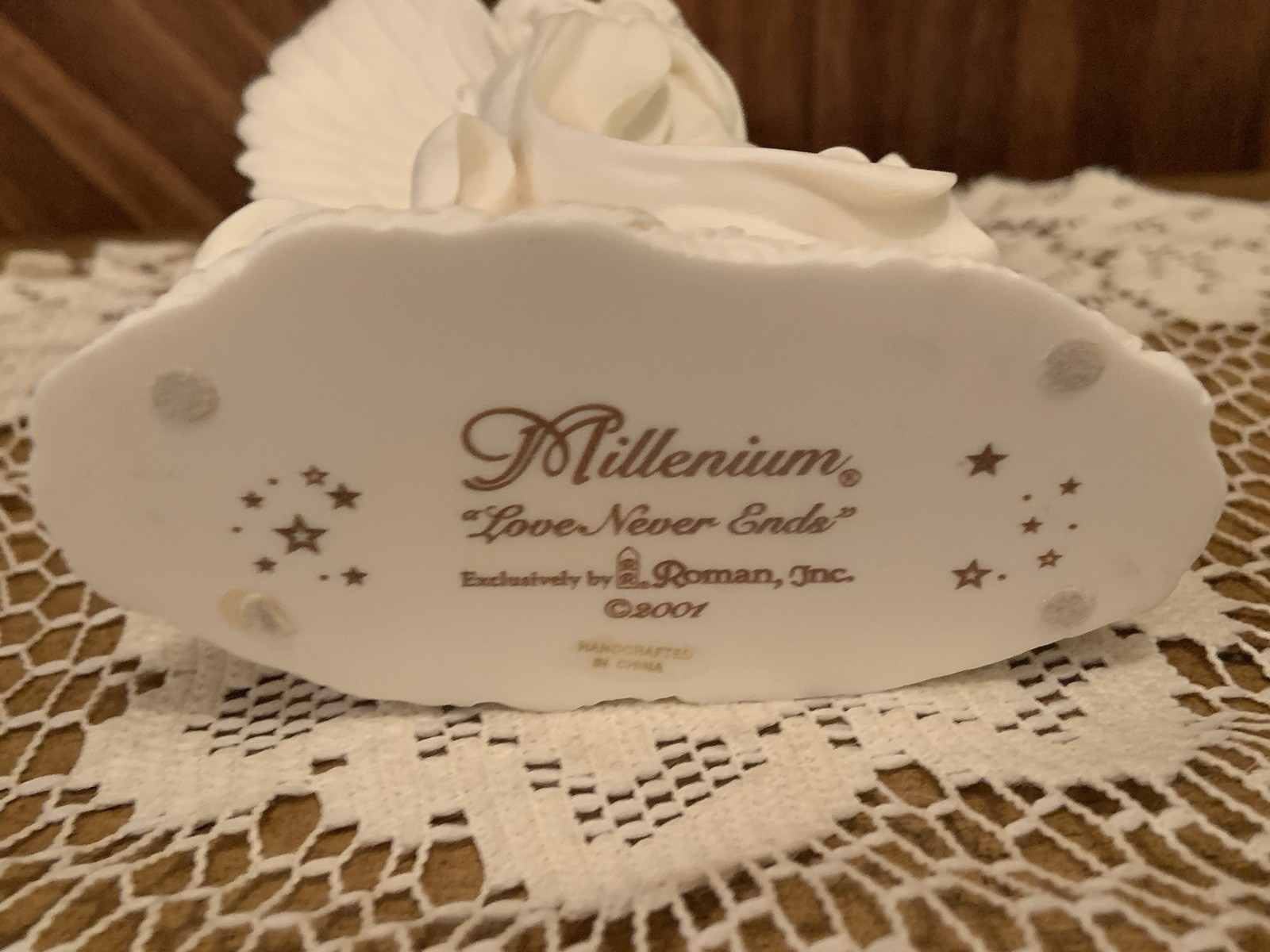Roman Inc. The Millenium Collection ‘Love Never Ends’ 6.5″ Angel Figurine 2001
