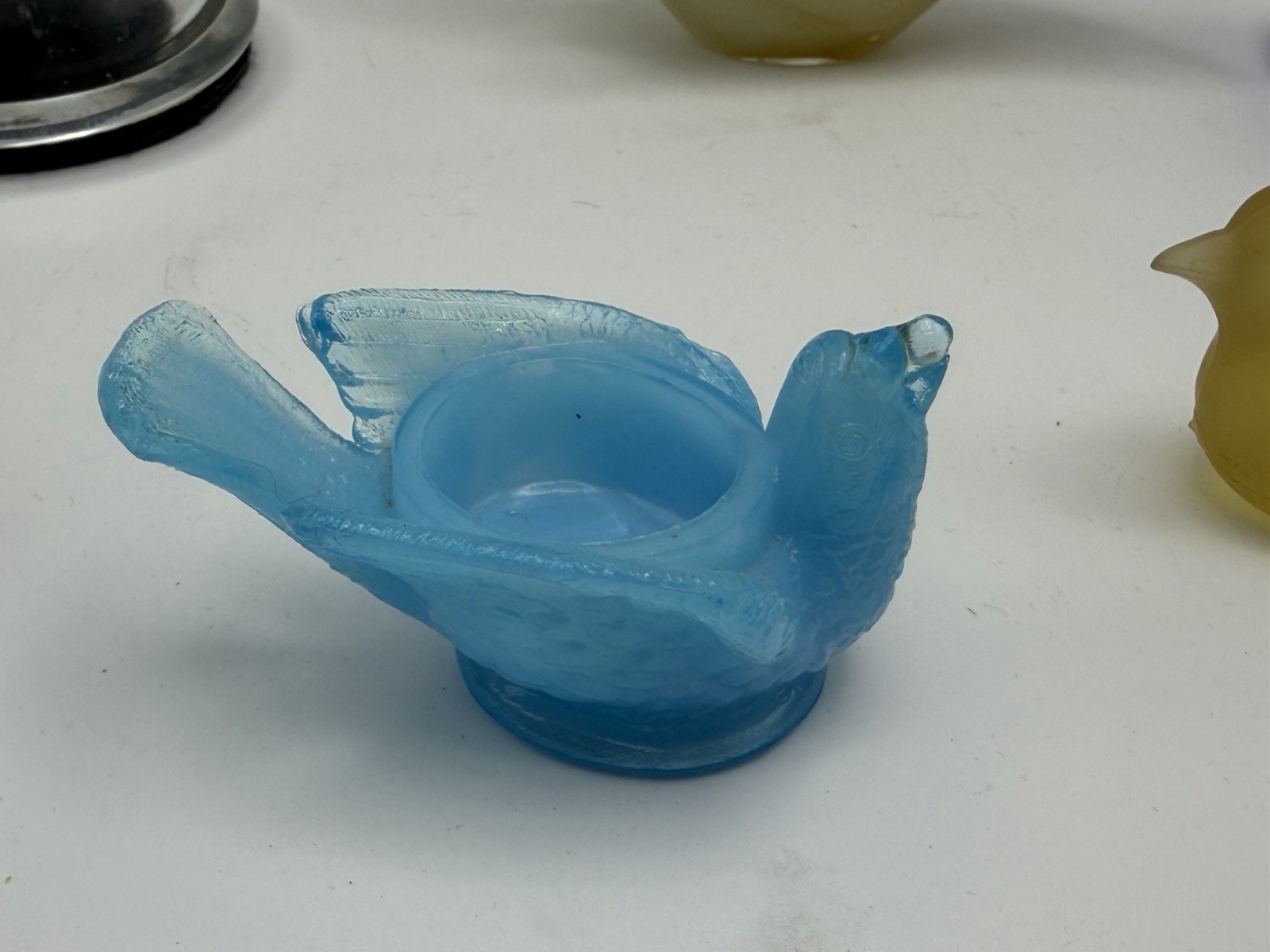 Lot of 7 Art Glass Bird Figurines Paperweights Satin Glass Stone Frog Shell