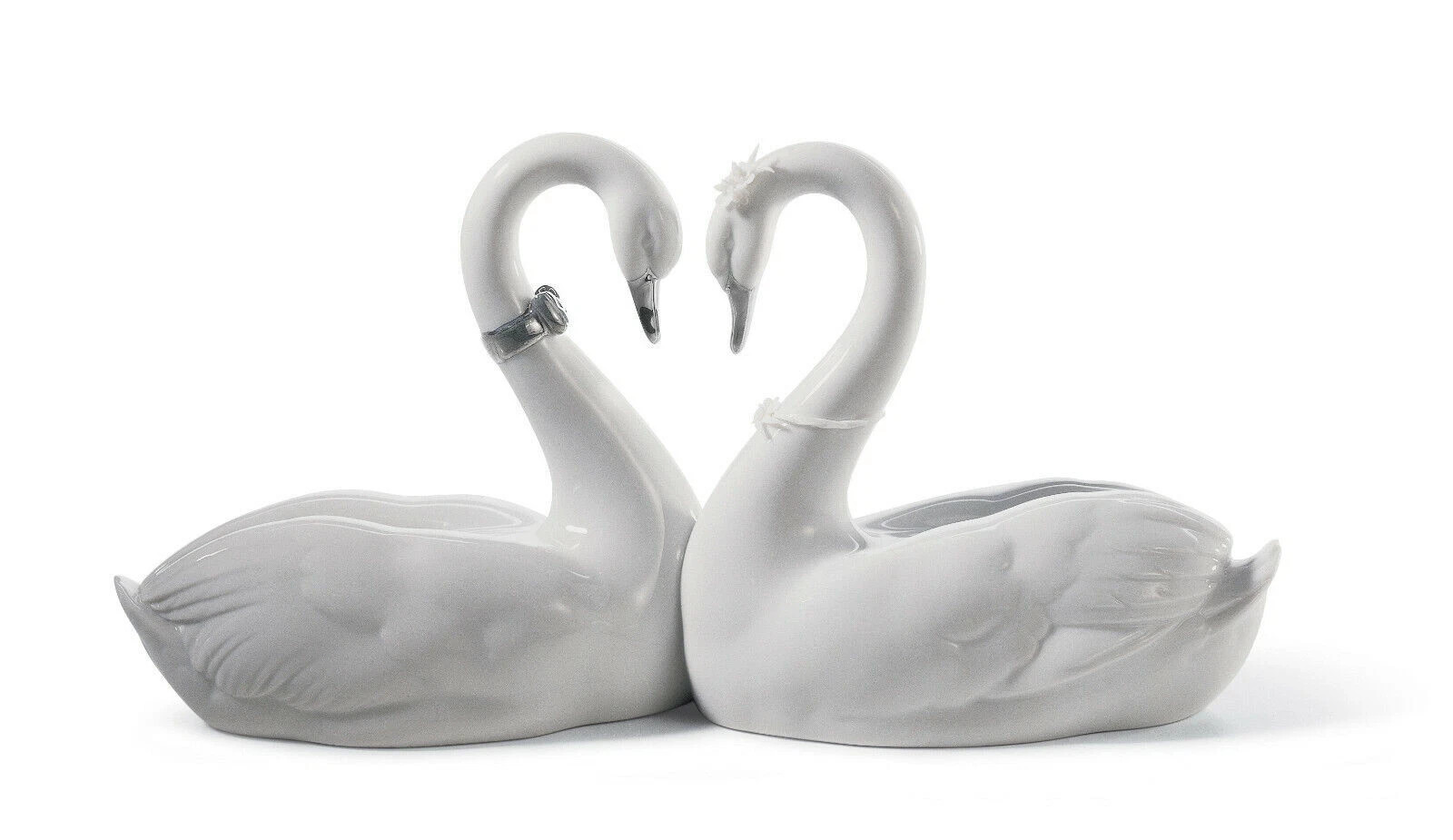 Lladro 01007049 Endless Love (Re-Deco) – P4327