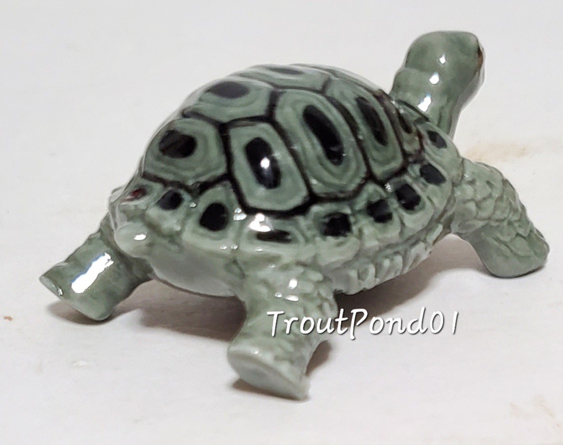 Wade Whimsies Tortoise Turtle Porcelain Figurine Wade Fair 2015 HP LE Variation