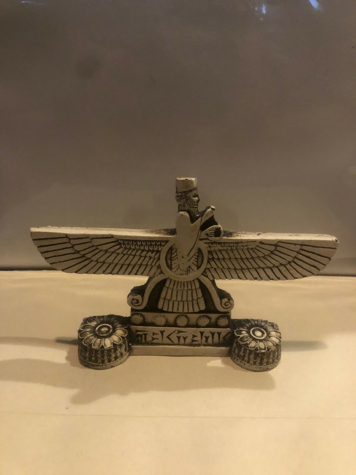 Farvahar foruhar zartosht statue hand made ahura mazda nice gift ancient mascot