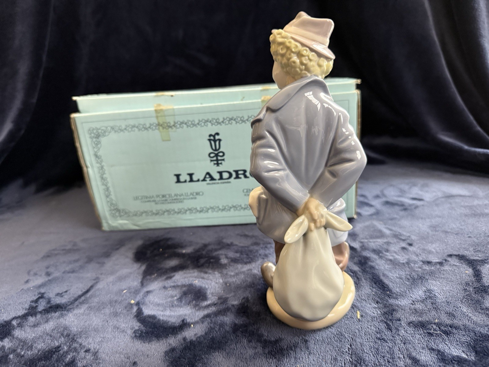 LLADRO 1986 “Little Traveler” #7602 Circus Clown Collectors Society