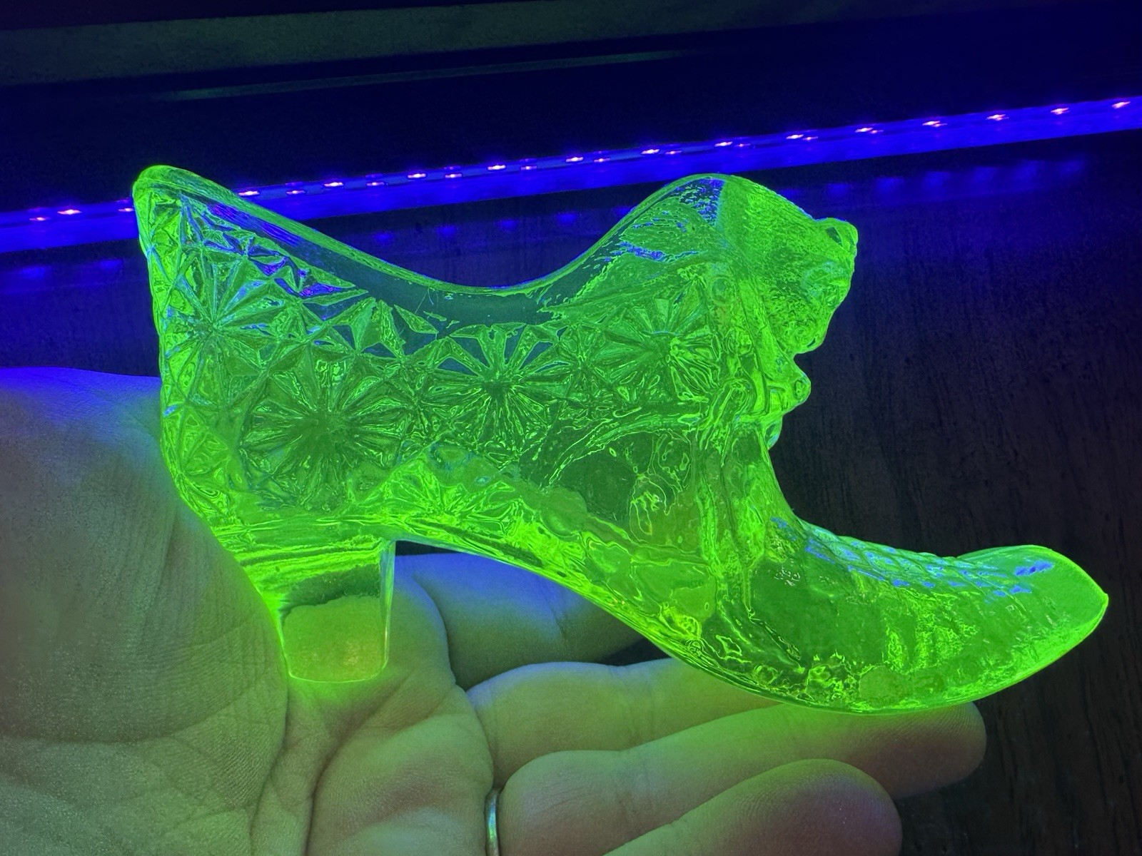 Yellow Antique Jaguar Head Uranium Vaseline Glass Shoe