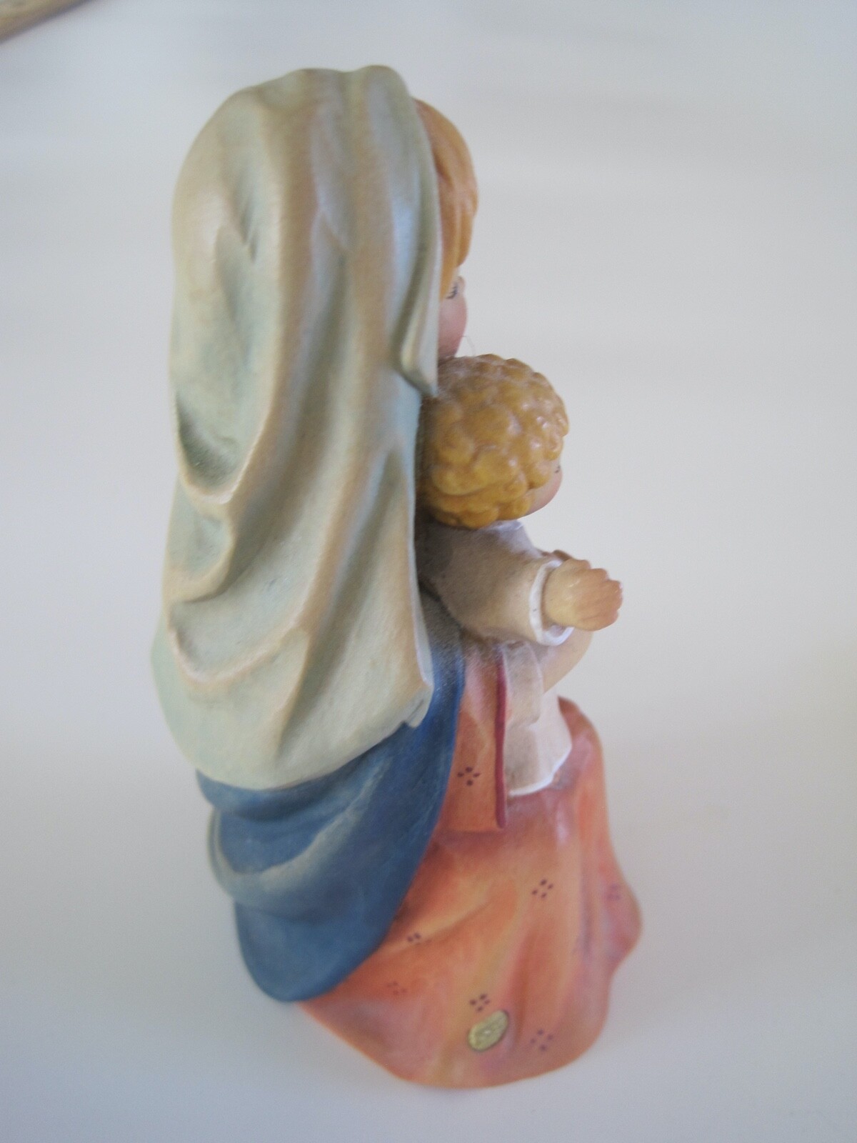 ANRI Italy Wood Carving Mary & Baby Jesus Artist Signed Approx. 4 1/8″ EUC