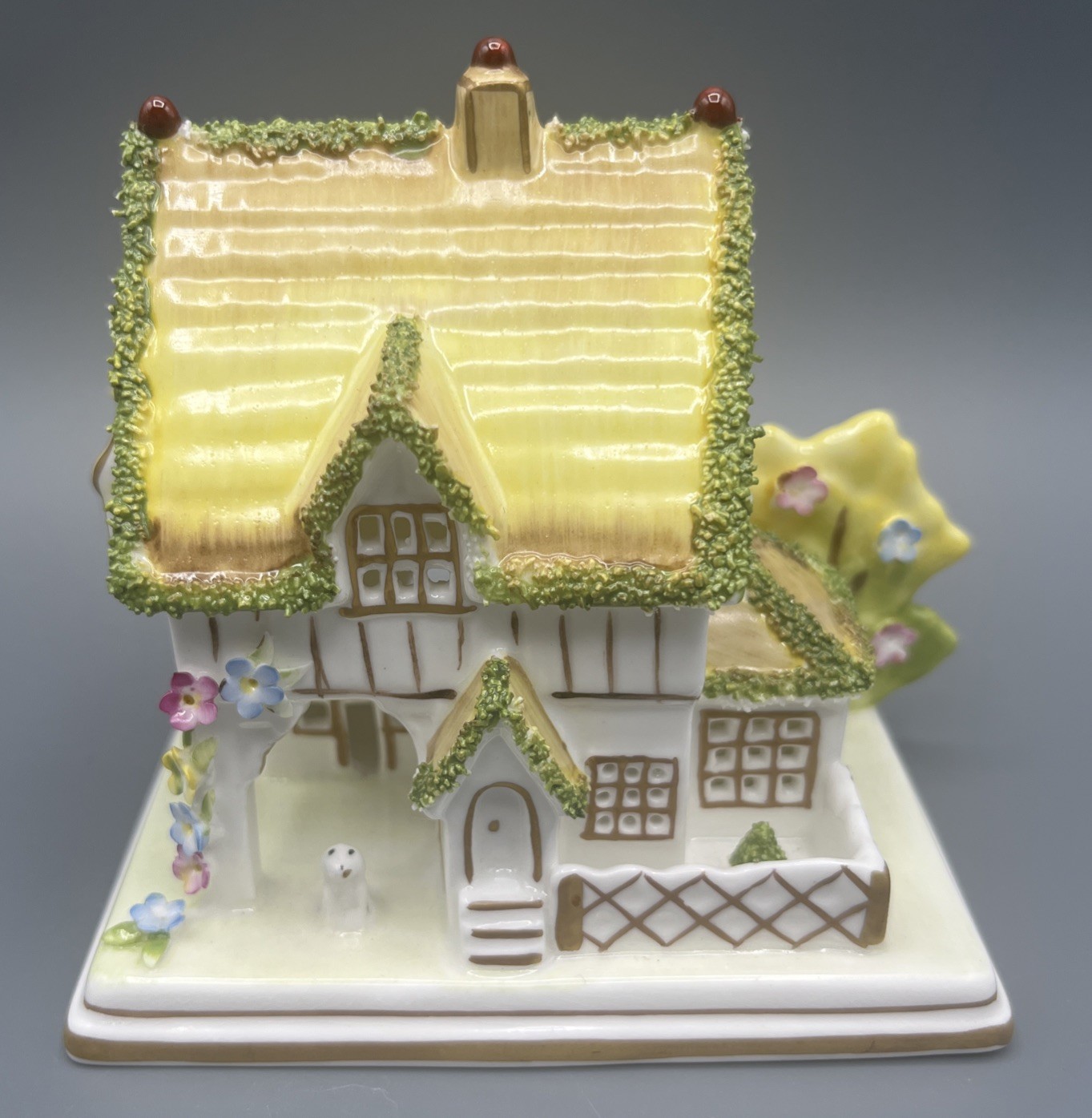 Coalport “The Master’s House” Fine Bone China Cottage Figurine England