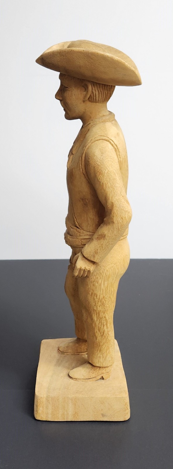 Hand Carved Wooden Cowboy Gunslinger 18″ Tall Figurine American Western Folk Art