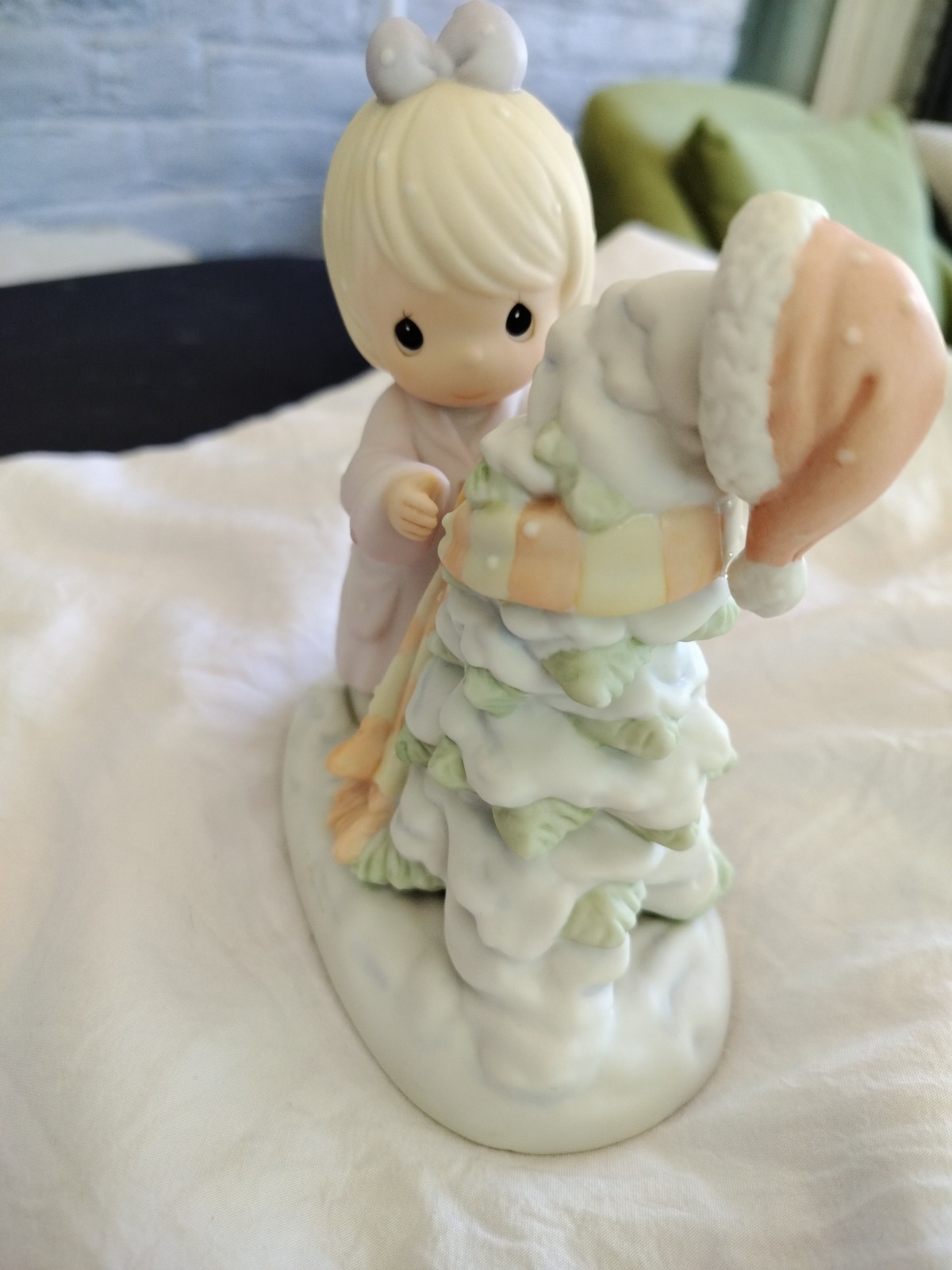 Precious Moments “Have A Cozy Country Christmas” 455873 figurine 1998 no box