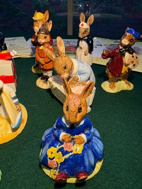A lovely classic Bunnykins Figurines Collection