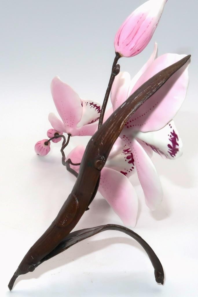 Boehm, England Cymbidium PINK ORCHID, #60008 Porcelain Floral Figurine, 10 1/2″