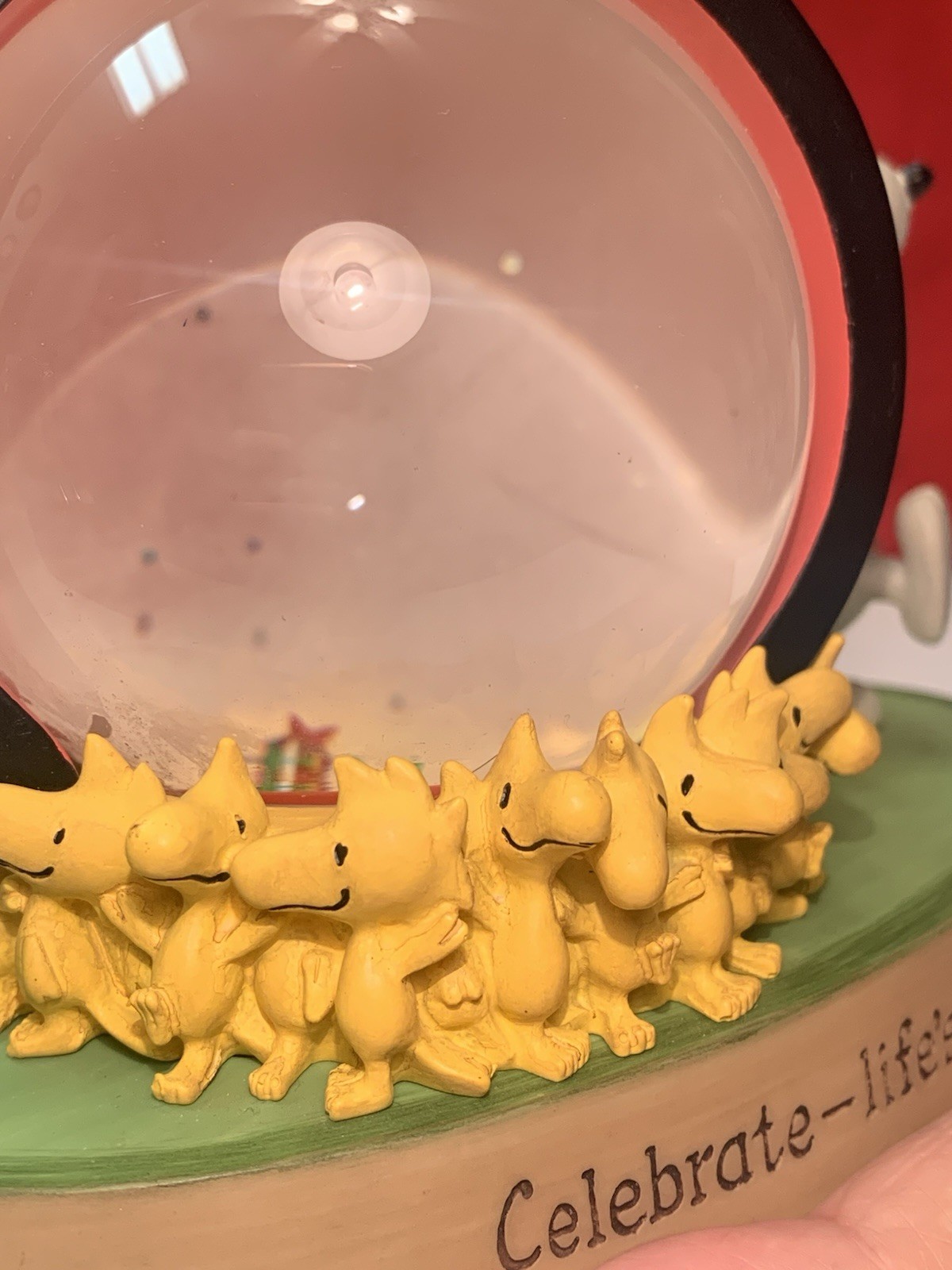 Hallmark Peanuts Gallery Water Globe Celebrate-Life’s A Parade! Snoopy Woodstock