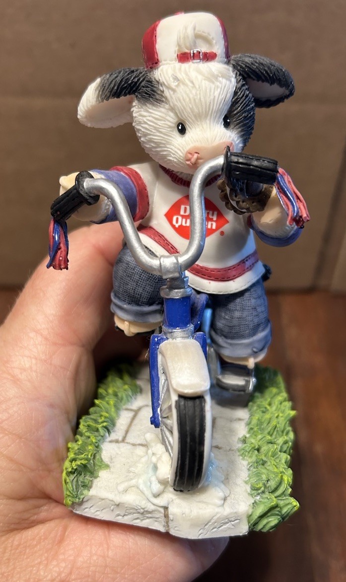 Mary’s Moo Moos Dairy Queen You’re One Udderly Cool Moo Figurine