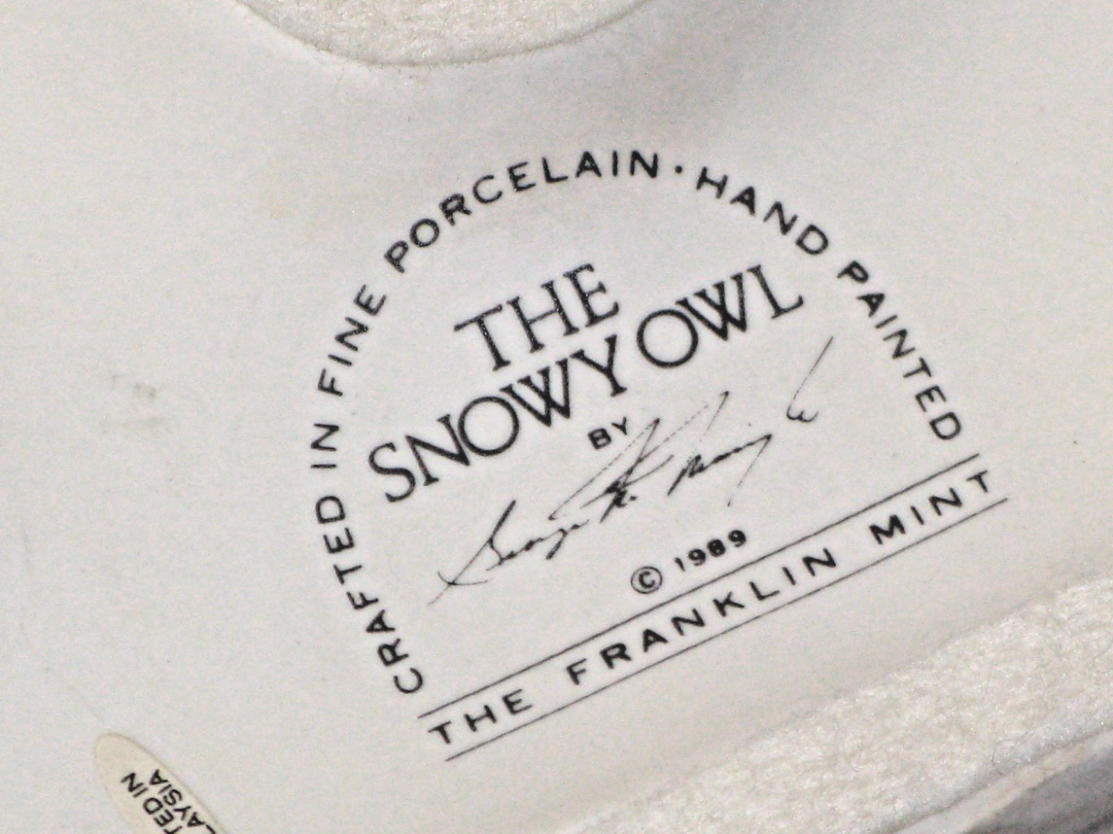 VINTAGE 1989 FRANKLIN MINT SNOWY WHITE OWL HAND PAINTED PORCELAIN SCULPTURE