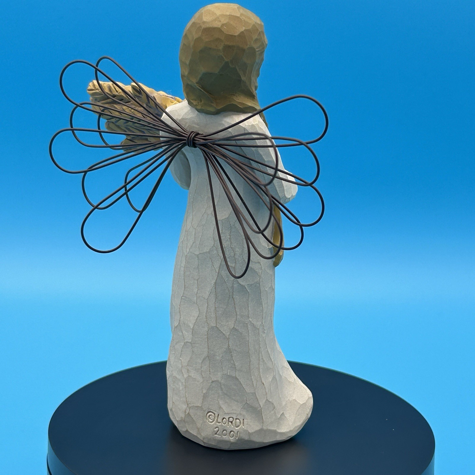 Willow Tree Figurine, ANGEL OF AUTUMN, DEMDACO by Susan Lordi