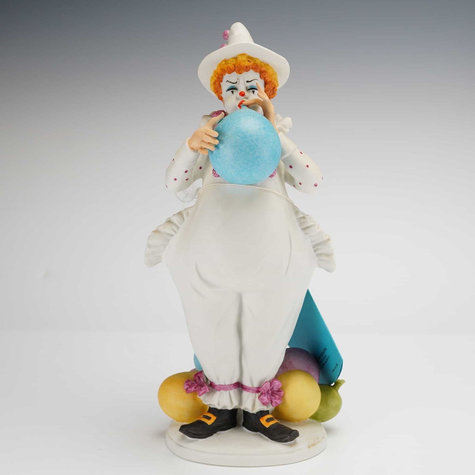 Doulton International Carnival of Clowns “Breathtaking Performance” Figurine