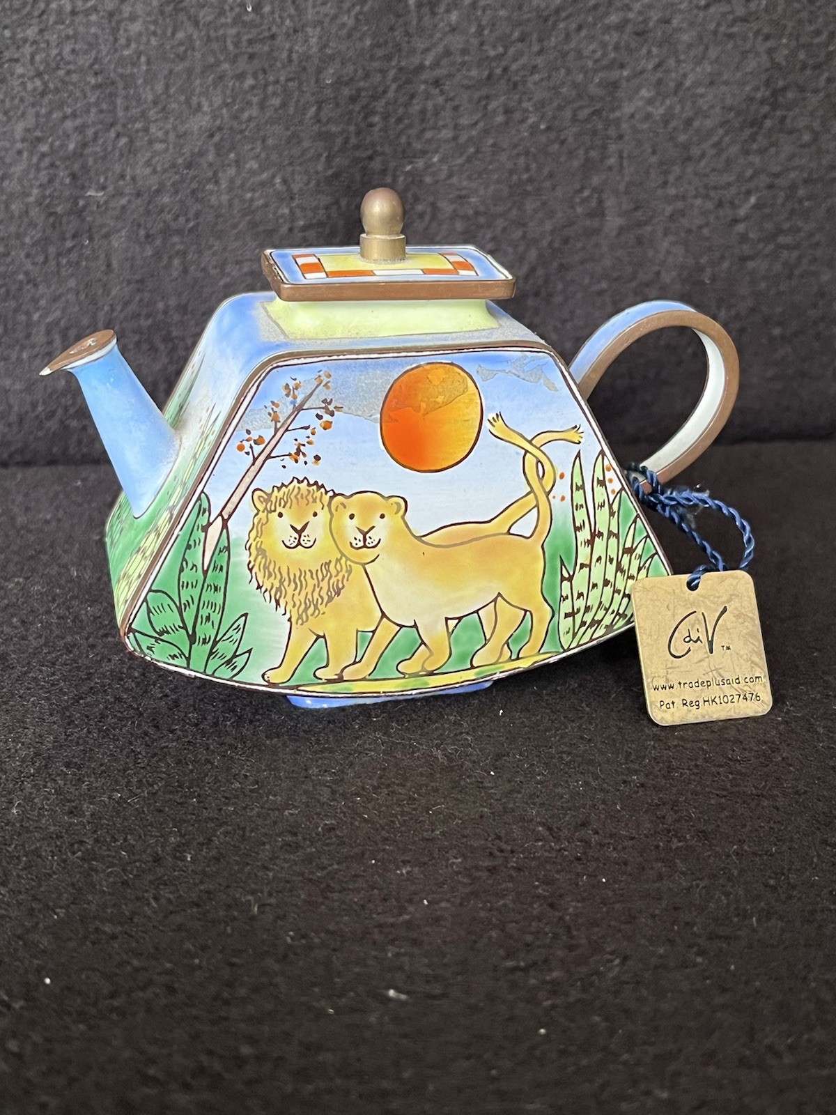 Vtg Charlotte Di Vita 1998 Hand-Painted Lions Siesta Original No.C996 Tea Pot