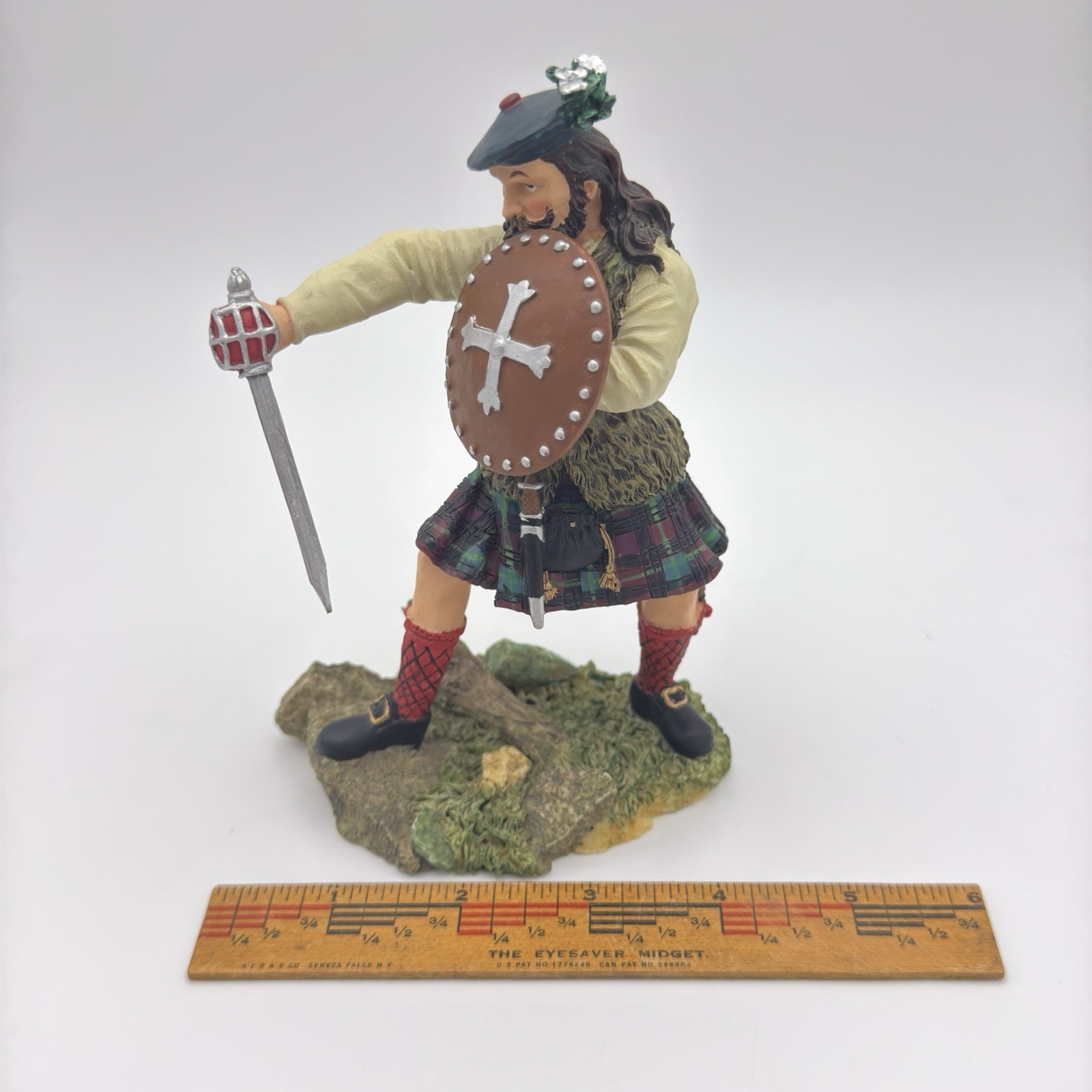6in Scottish Highlander Clansman By Sculptures UK Resin Figurine Sword & Shield