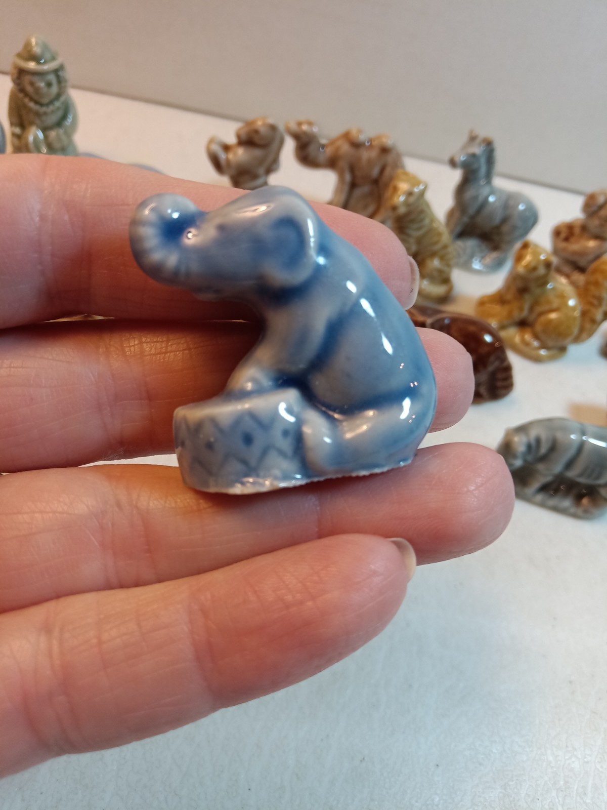 Vtg. Wade Rose Tea Whimsies Lot Of 21 Mixed Ceramic Miniatures Animals + Circus