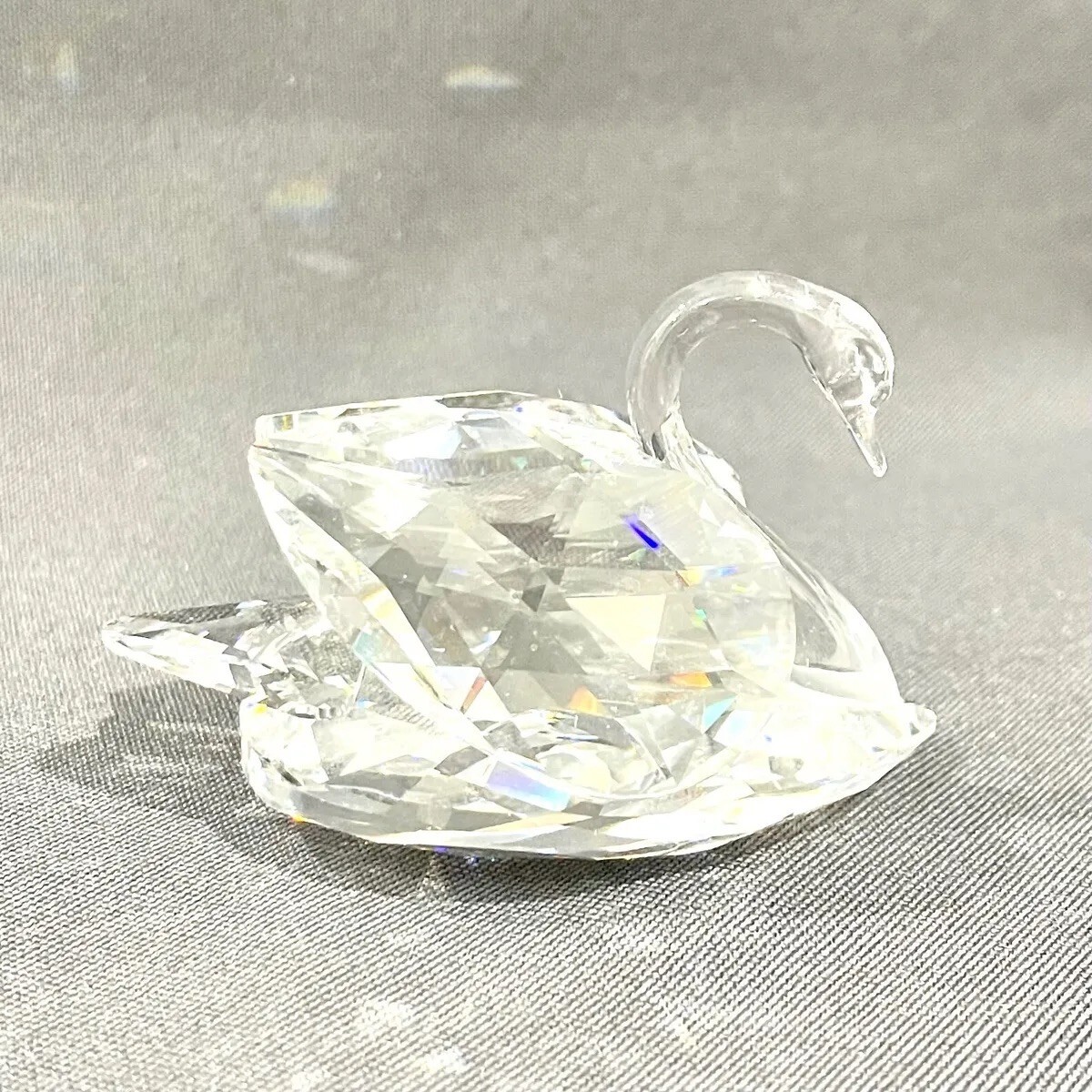 Large Swan SWAROVSKI Beauties of the Lake Series 7633 063 000 010005 Crystal