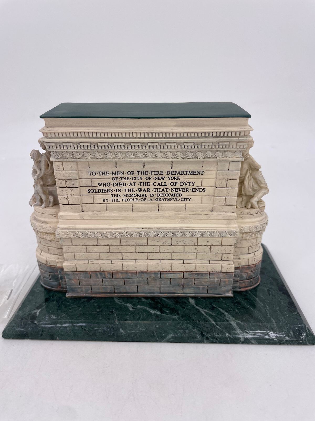 Department 56 – American Pride-Fireman’s Memorial Monument – #57707