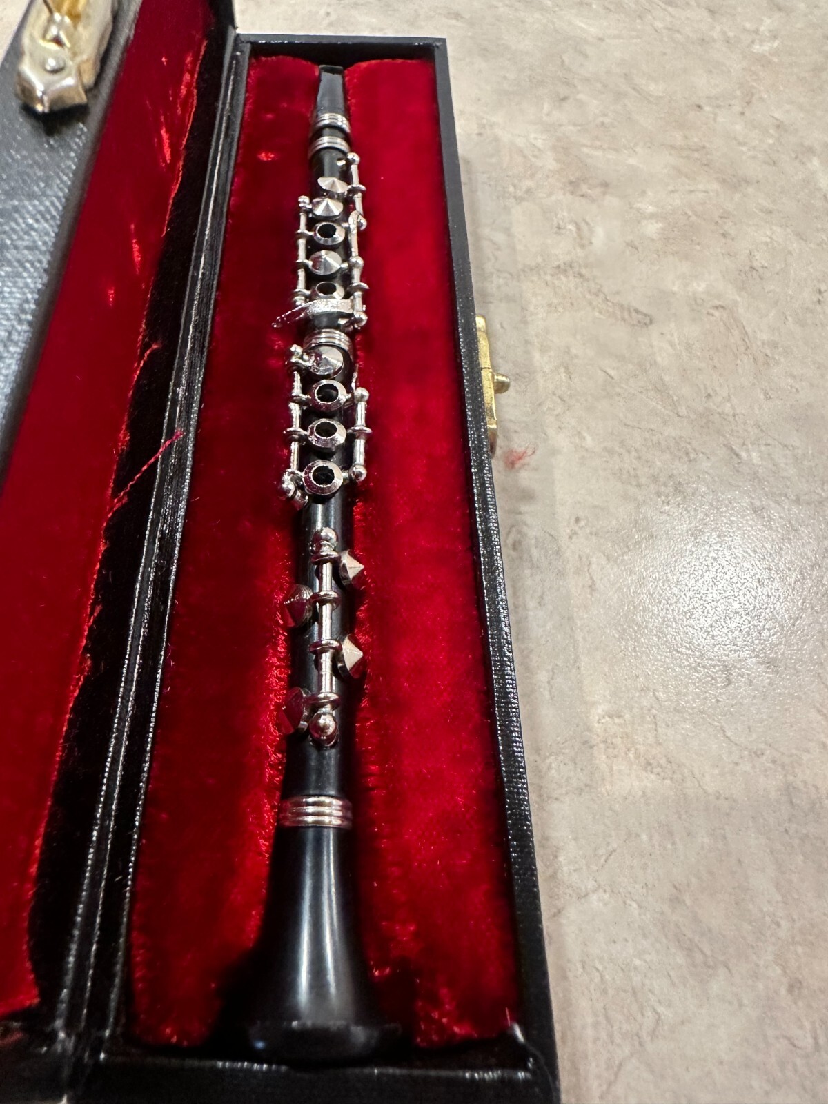 Black Clarinet Music Instrument Miniature Replica with Case – Size 6.25 in.