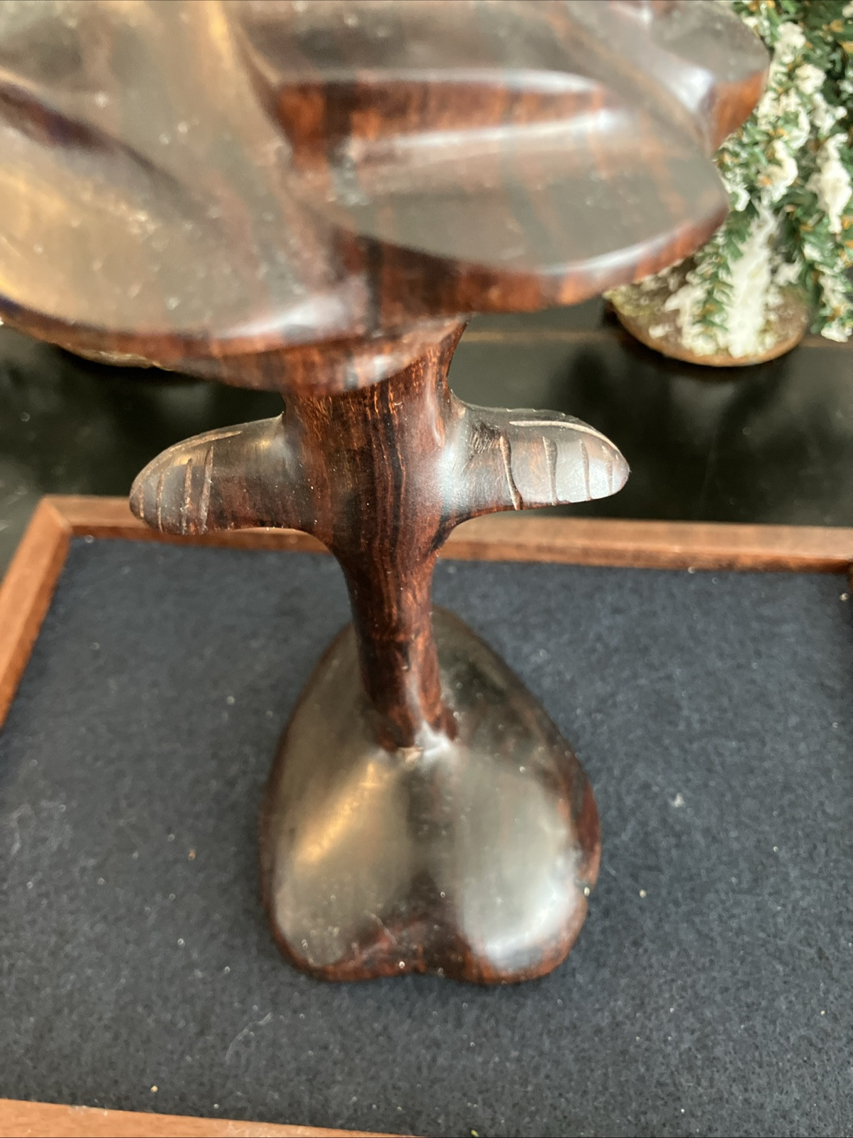 Vintage Hand Carved Wood Rose Heart Shape Base in Excellent Condition 8” Signed