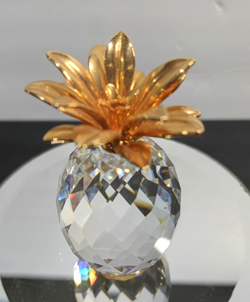 Swarovski Crystal Pineapple with Smooth Gold Leaves 2.5″ Tall – No Box
