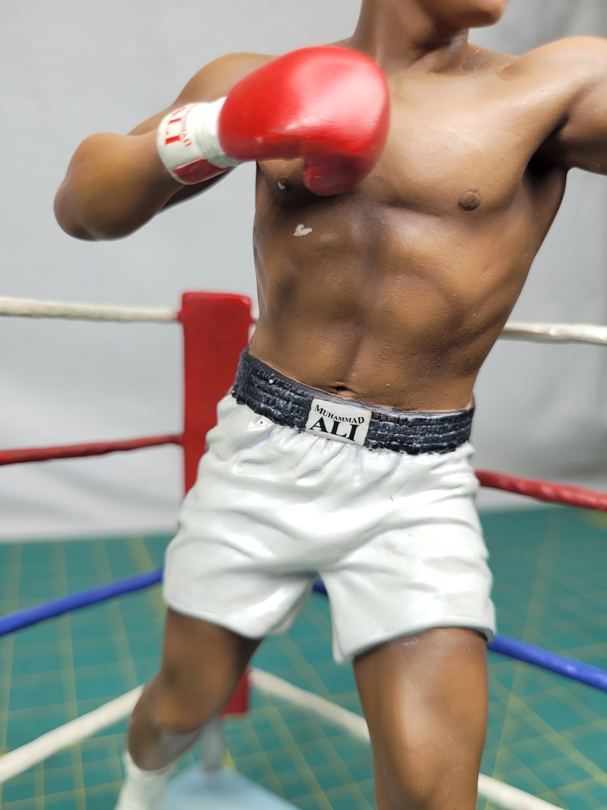 Muhammad Ali Danbury Mint Figurine The Ring 8″ Boxing Figure SEE INFO