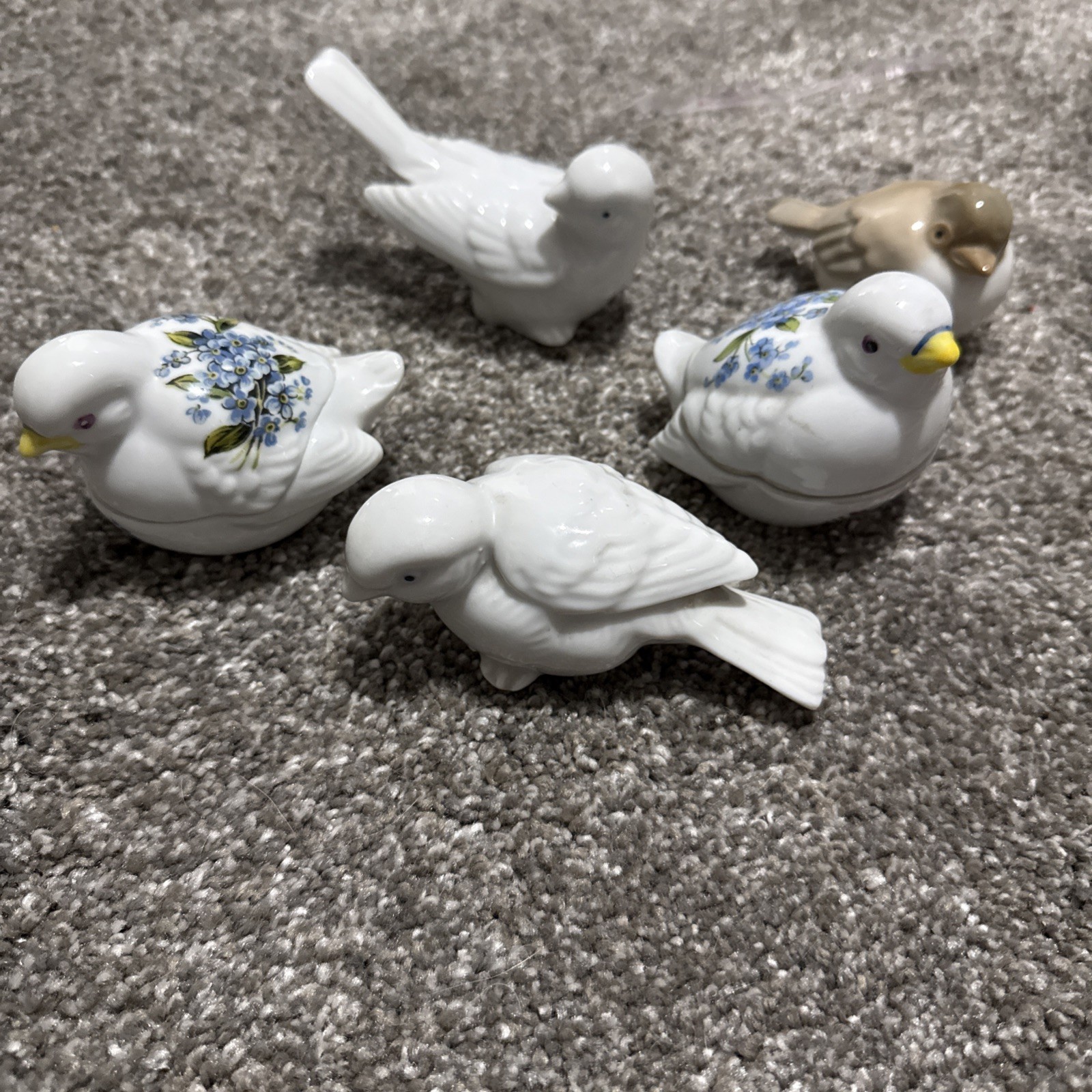 Porcelain Birds Figurine Vintage Blur White Green And Brown