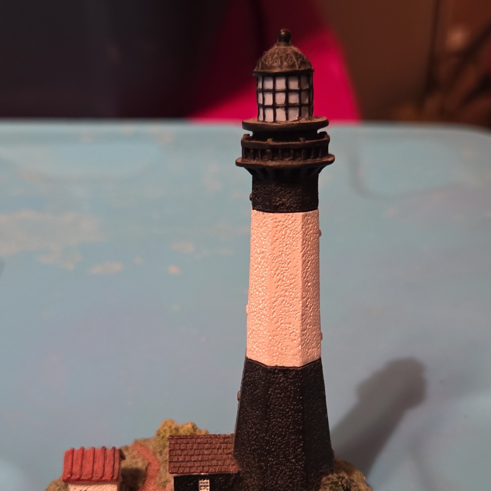 Harbour Lights Tybee Island Lighthouse Resin Figurine Nautical Theme 2000
