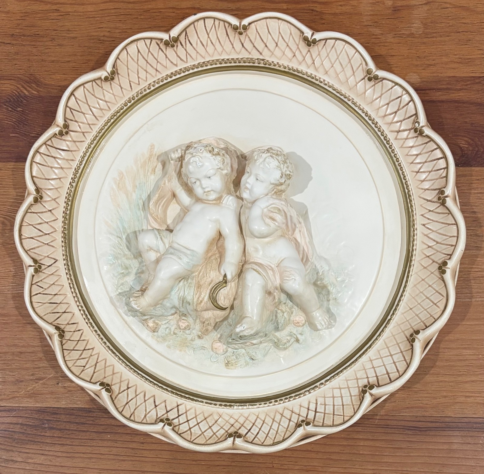VTG Alexander Backer Chalkware Cherubs Raised Relief Scalloped Wall Plaque