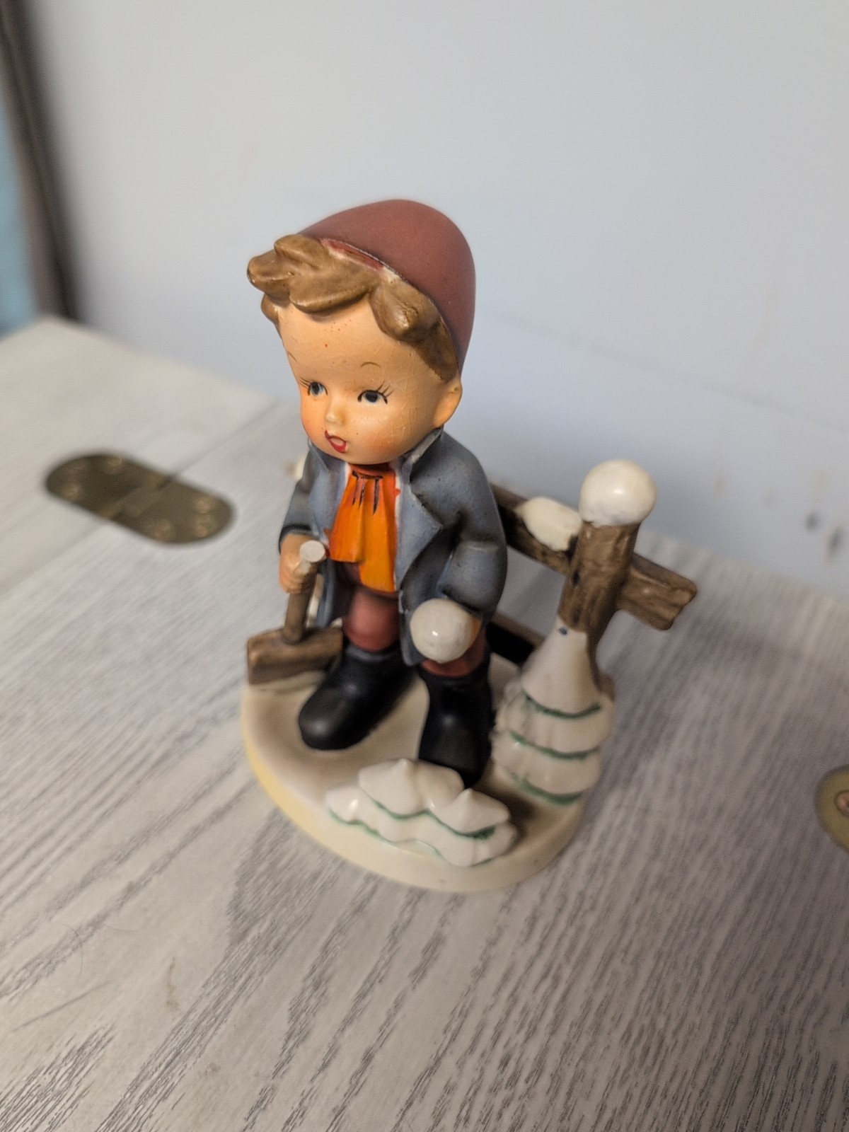 Erich Stauffer 8218 Winter Child Figurine Vintage Snowballs Collectible
