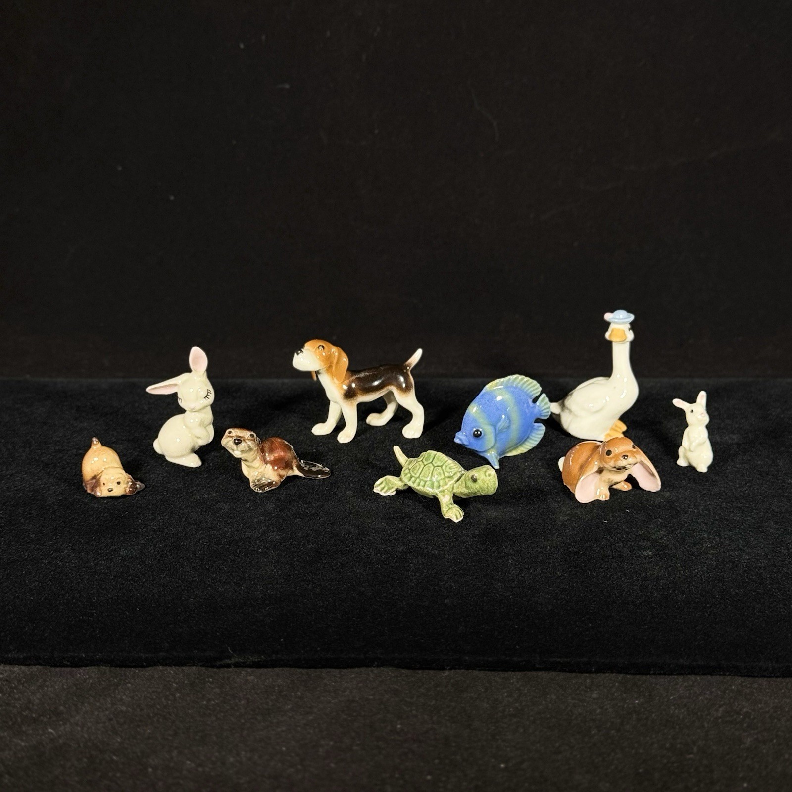 Lot of 9 Vintage Hagen Renaker Miniature Figurines Mixed – Beagle Fish Bunny Etc