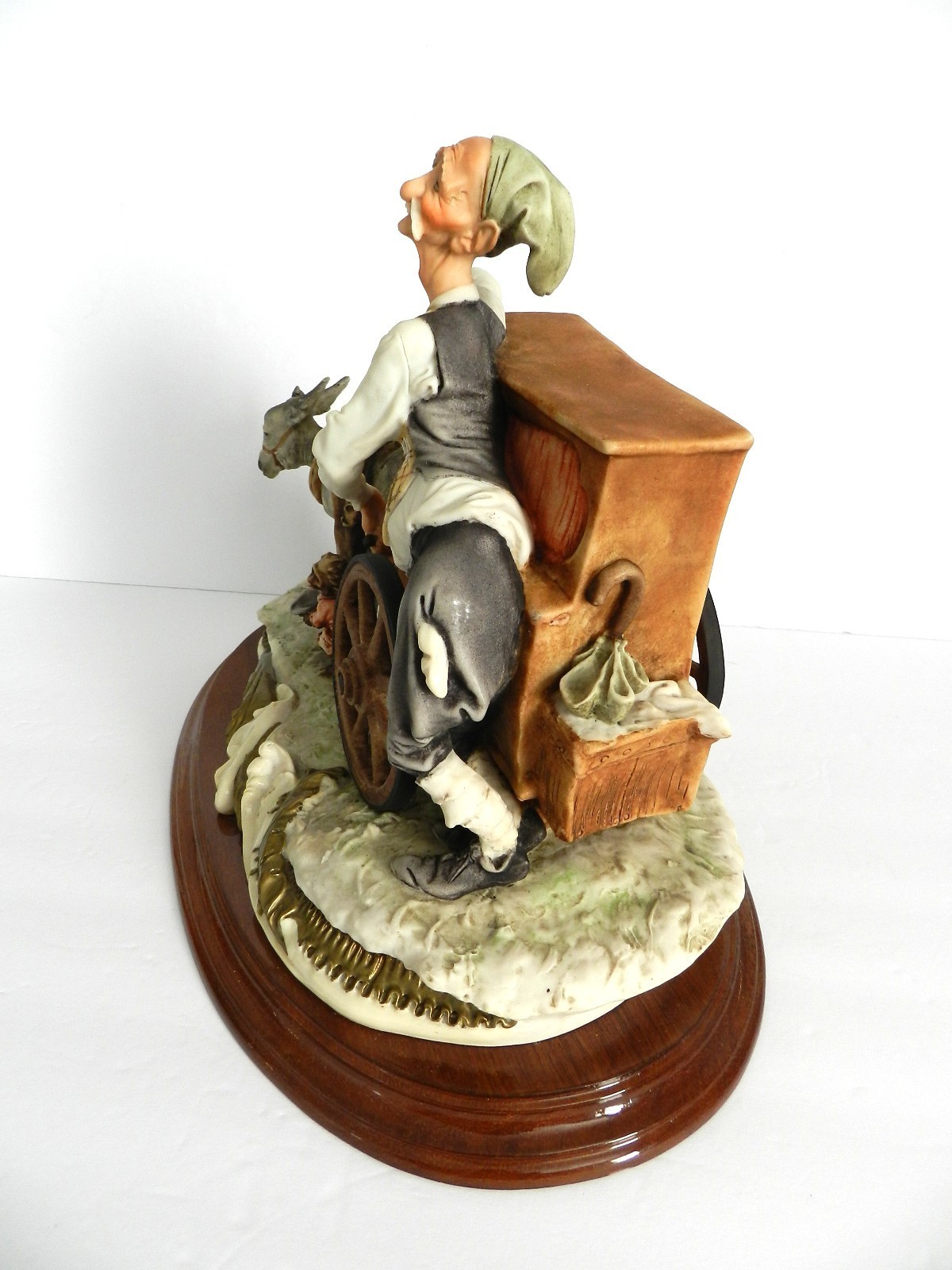 G. Armani “THE ORGAN GRINDER” Large Capodimonte With Music Box 1984 ~ Rare Italy