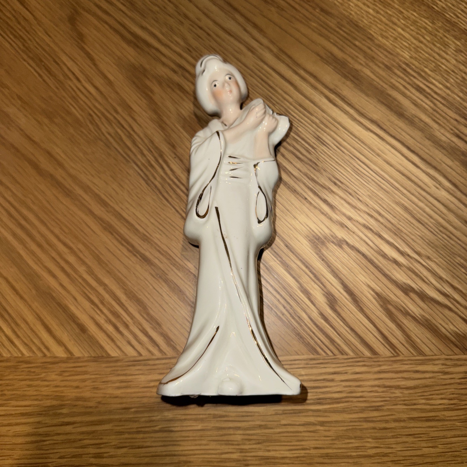 Porcelain Asian Woman White Gold Hand Painted Glossy Figurine Oriental 8 in