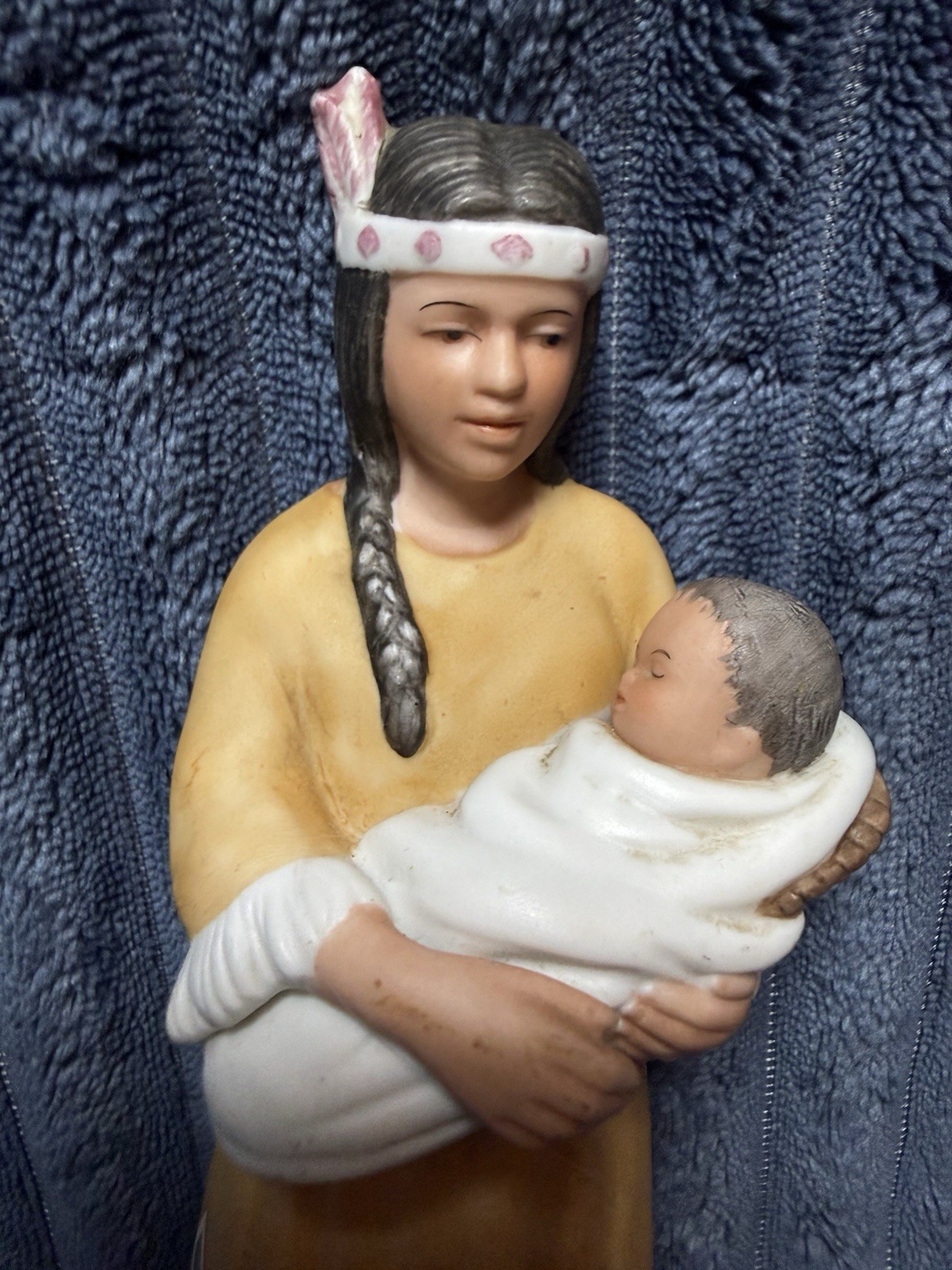 Vintage Native American Mother with Baby Ceramic Figurine Homco Homeco #1447 GUC