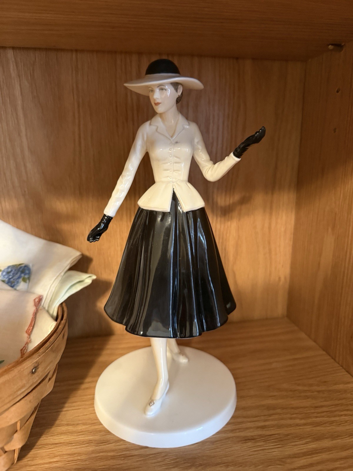 Royal Doulton Judy 1940s HN5594 Limited Edition Figurine Fashion Through Decades