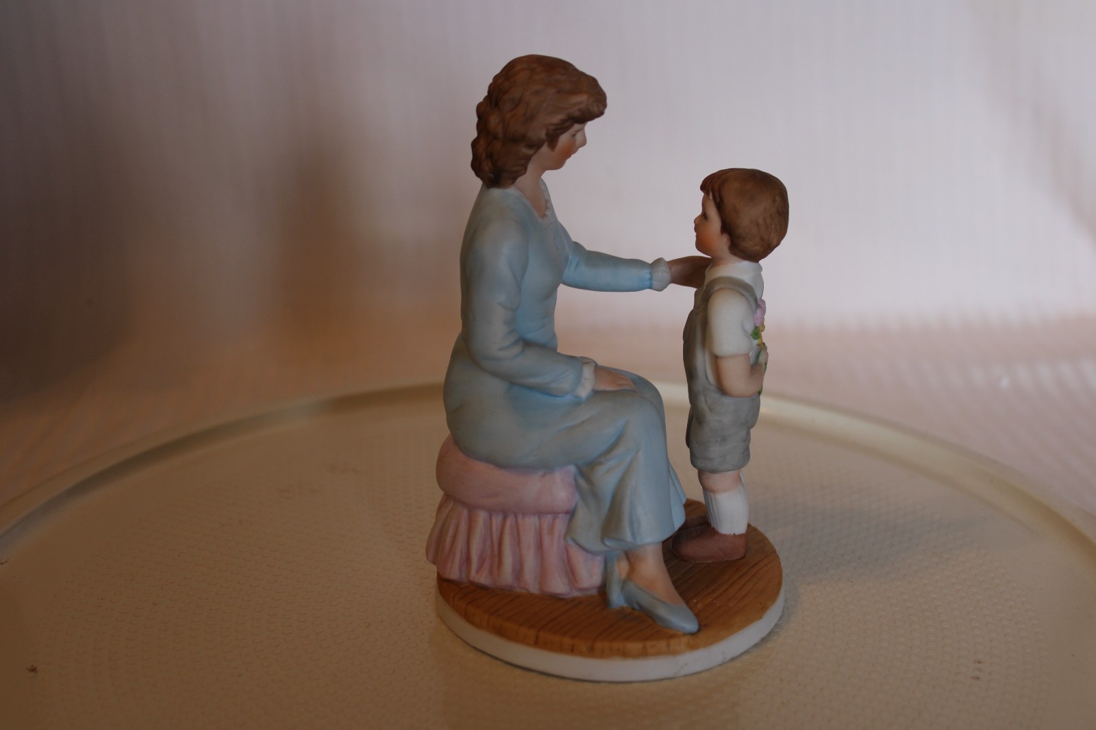 1989 Heritage House “My Mother’s Love” Porcelain Figurine Mother & Son Vintage