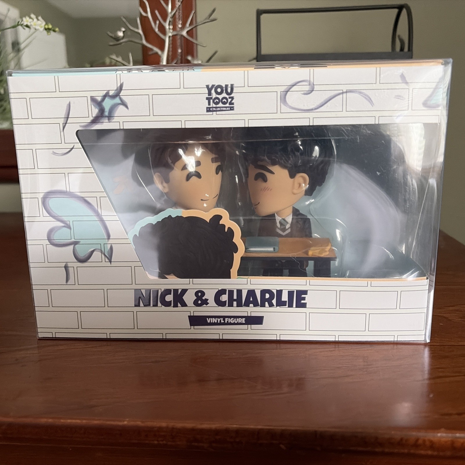 Heartstopper Nick and Charlie Youtooz Vinyl Figure WITH Protective Case NEW