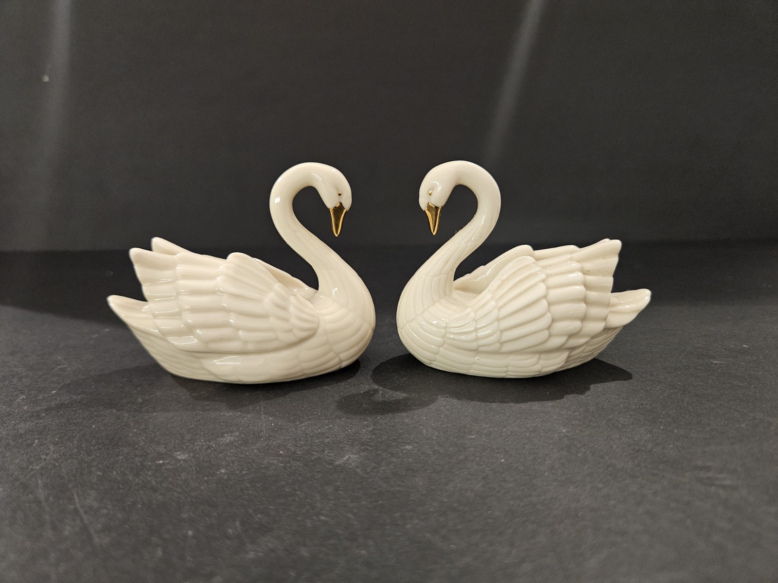 2 Vintage Lenox Swan Figurine 24K Gold Accents Cake Topper/Place Card Holders