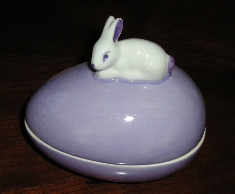 BUNNY Egg Shaped Candy Box Easter Purple Porcelain Sadek #20559 NIB