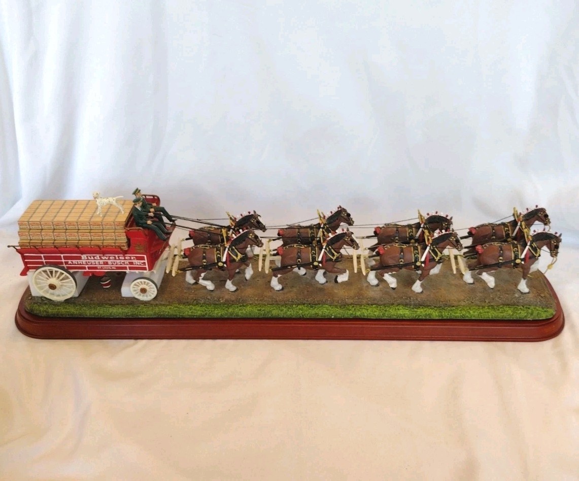 Vintage 2001 Danbury Mint Budweiser Clydesdales 21″ Statue w/Wooden Base