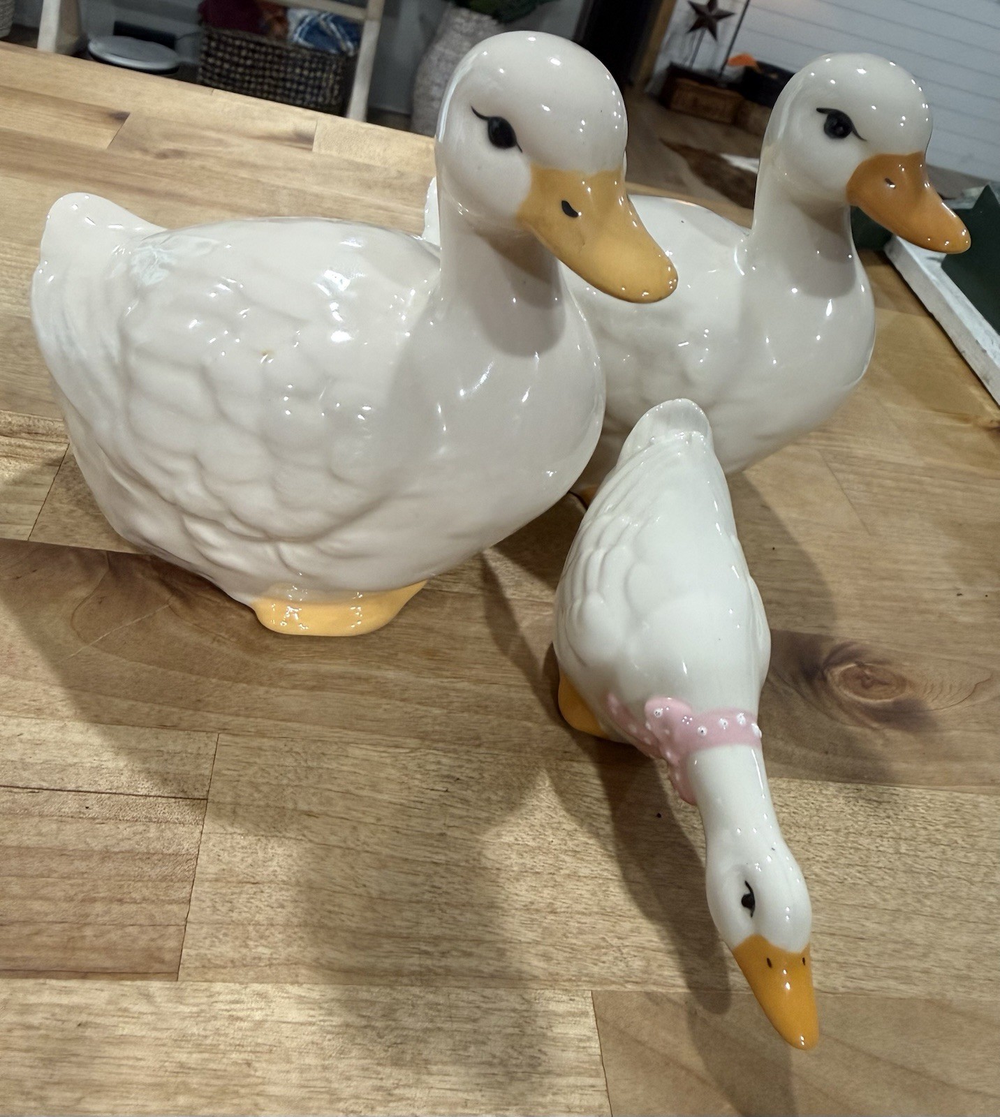 Vtg Cottagecore Duck Family Figurines Set of 3 White Ceramic Geese*EUC*