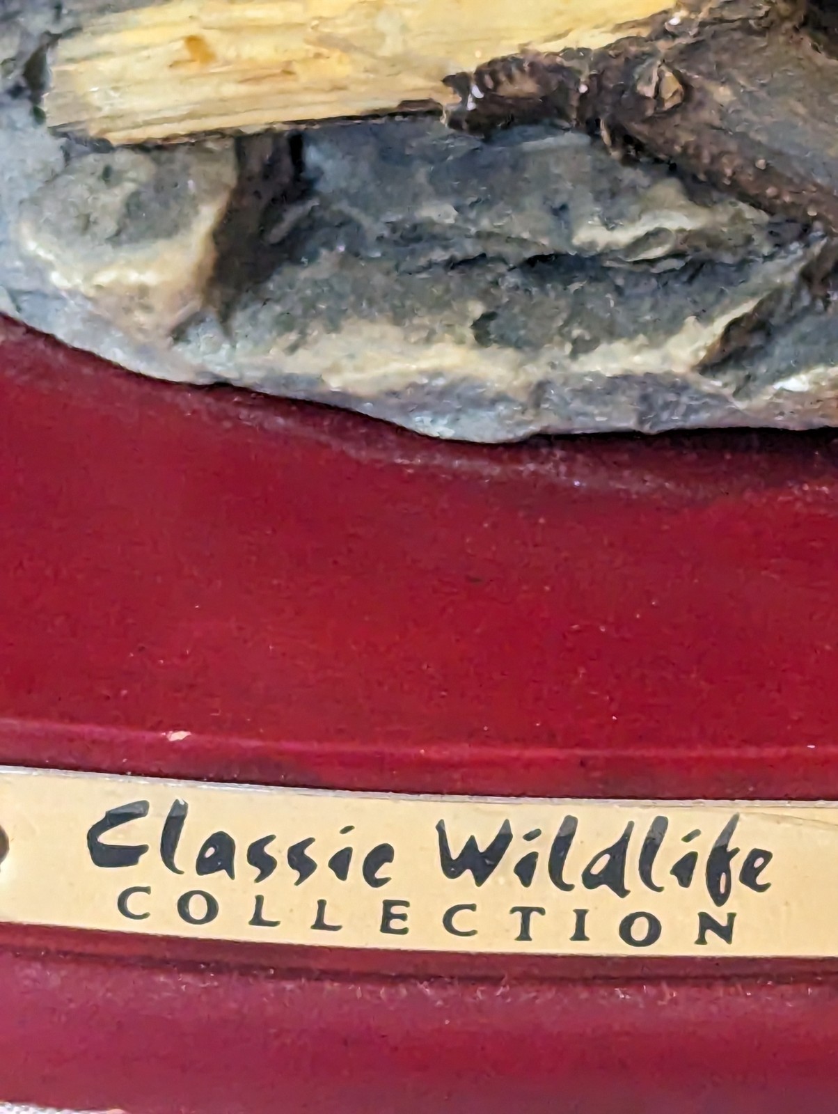 Bengal Tiger Resin Statue Figurine-Classic Wildlife Collection-Wood Base-6.5″H