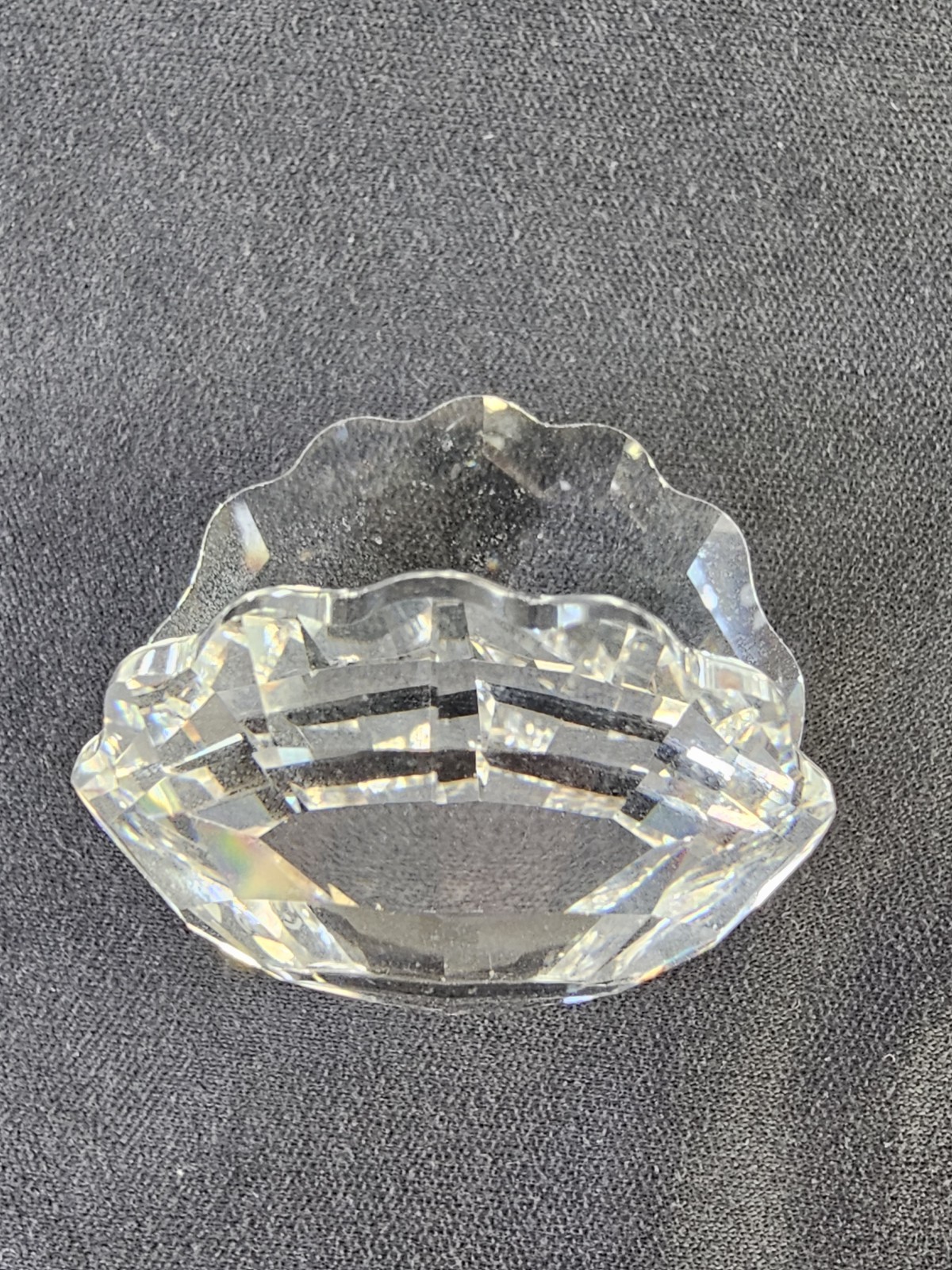 Swarovski Sea Shell Oyster Clam w/ Diamond Shaped Pearl Original Box