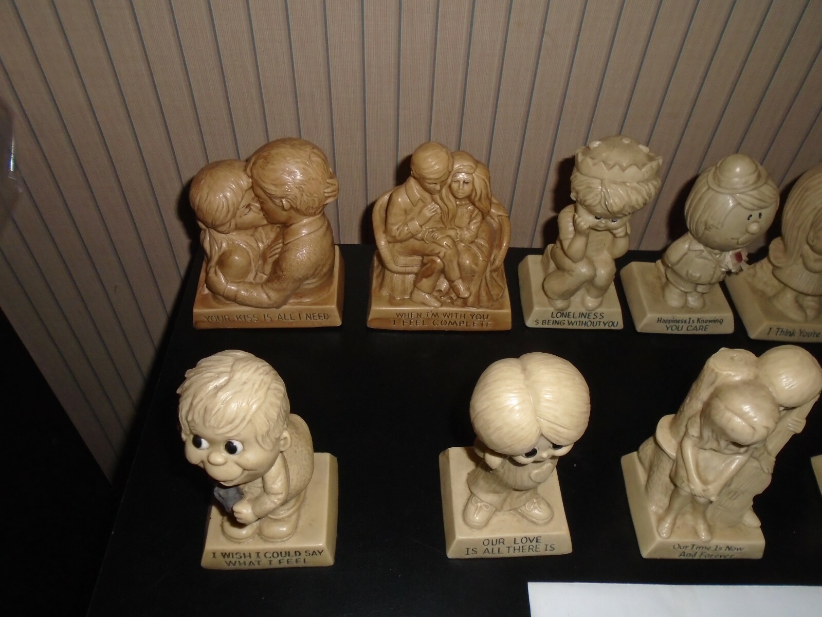 Lot of 12 Vintage 1970 – 1971 R & W Berries Cos Figurine Russ Wallace Berrie