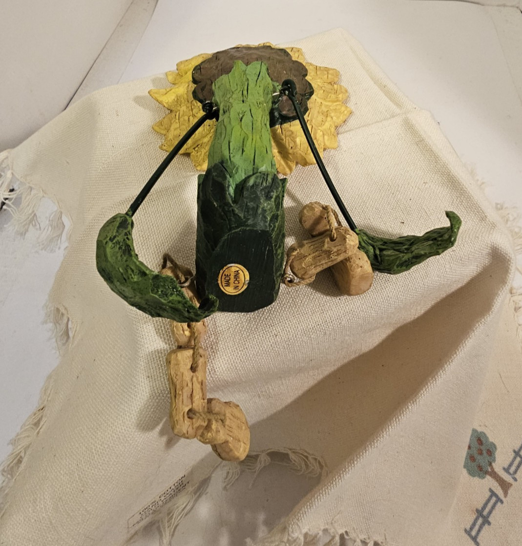 Original Set 2 Anthropomorphic Resin Sunflower & Daffodil Shelf Sitter 8″