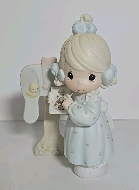 Precious Moments 1991 Symbol of Membership Sharing The Good News Together W/Box