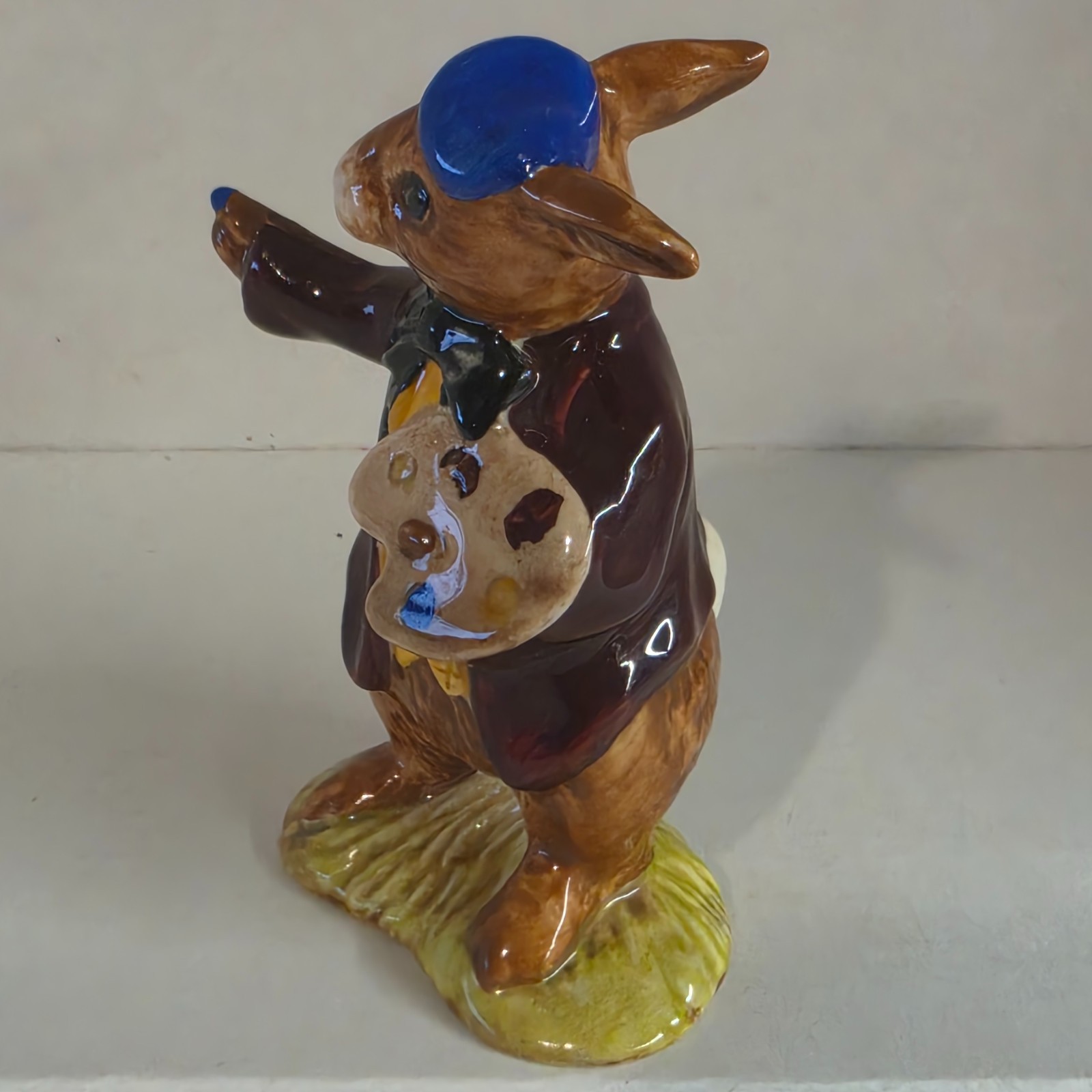 Vintage Royal Doulton Bunnykins “The Artist” DB 13 Porcelain Figurine 1975