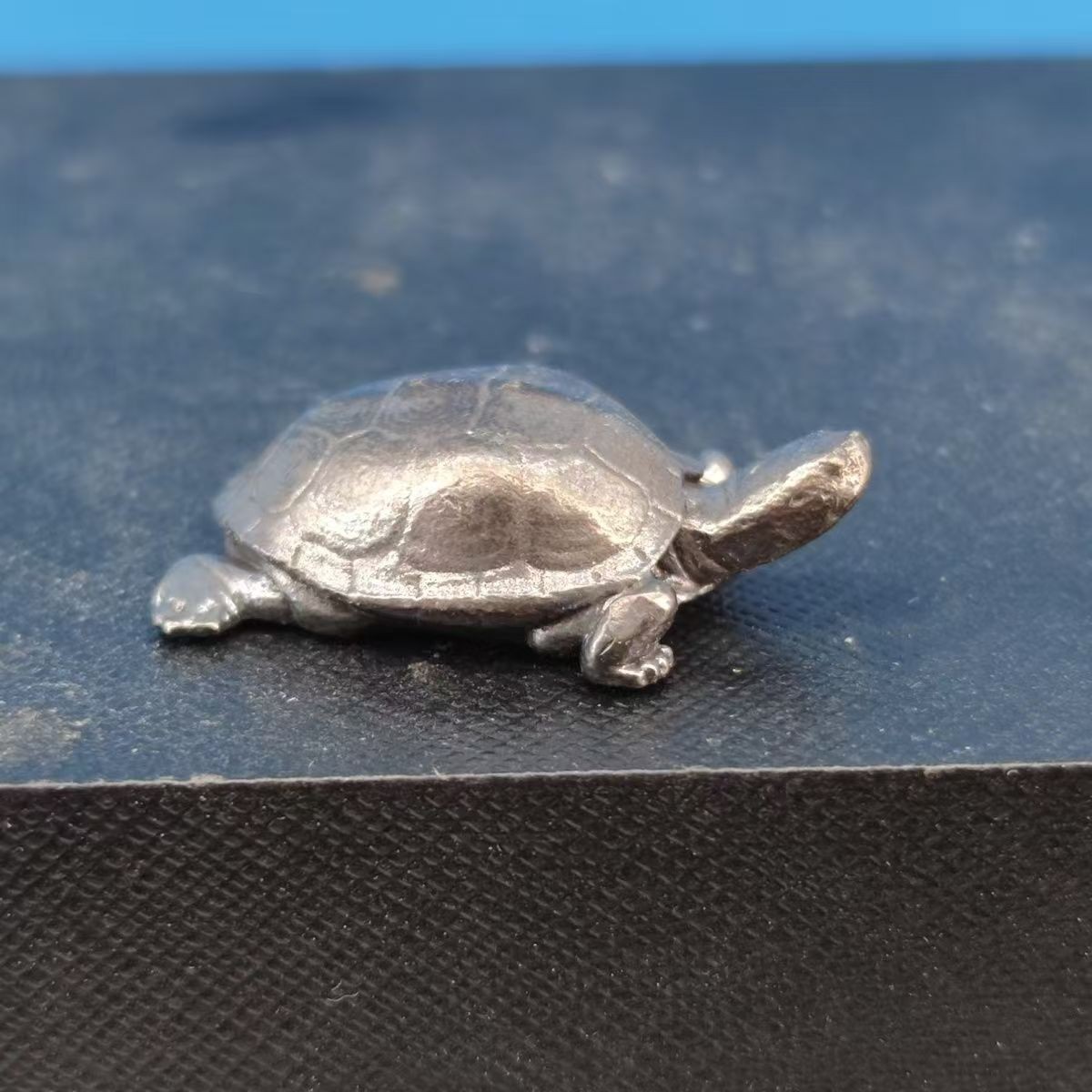 Mini Metal Turtle Figurine, Realistic Tortoise Statue, Feng Shui Desk Decor