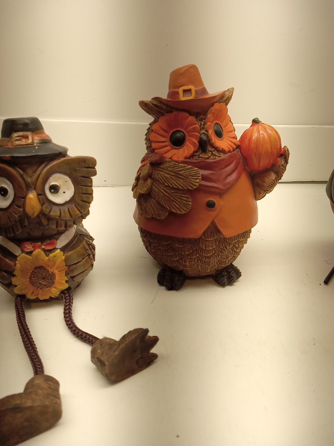 Thanksgiving 4 inch Resin Owl Figurines – Lot of 5 – Pumpkin, Pilgrim, Fall
